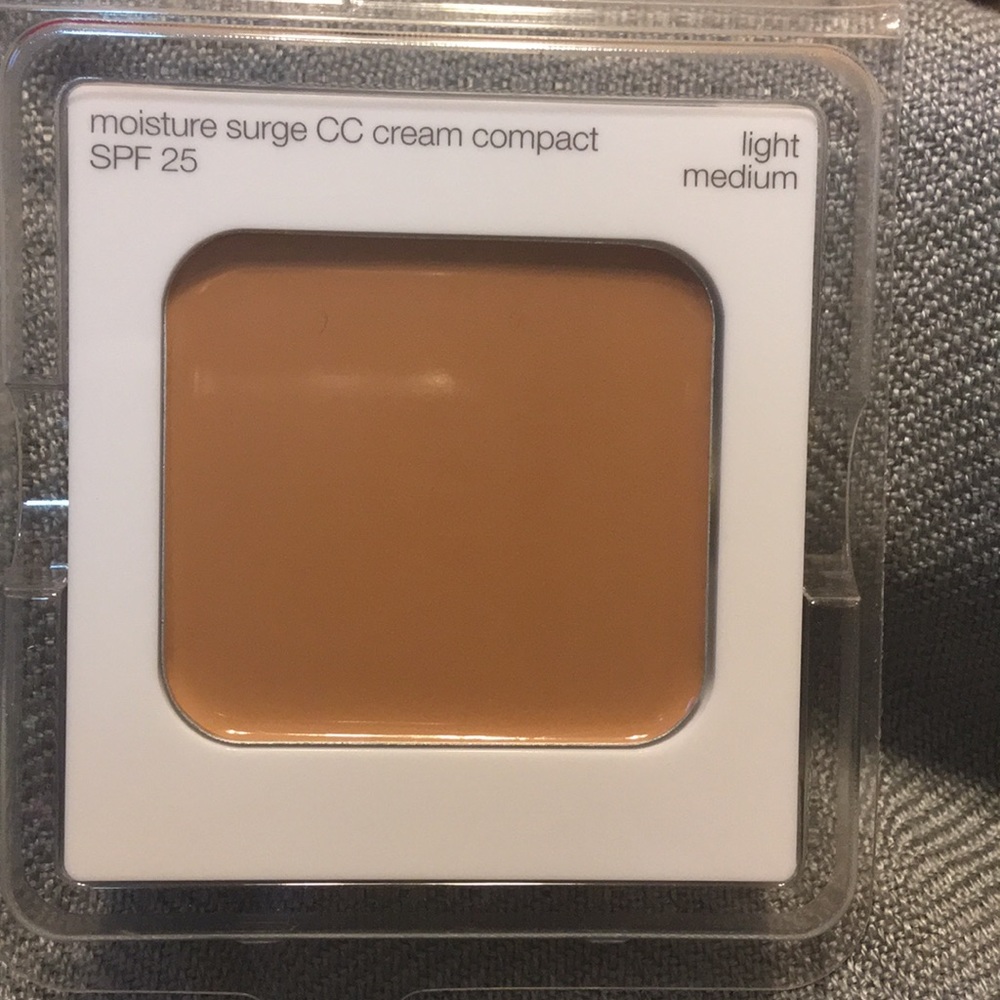 Clinique Moisture Surge CC Cream Foundation